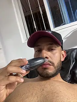 Snapshot of katasanz chatting on February 17, 2026, 5:16 am katasanz online show from February 17, 2026, 5:16 am