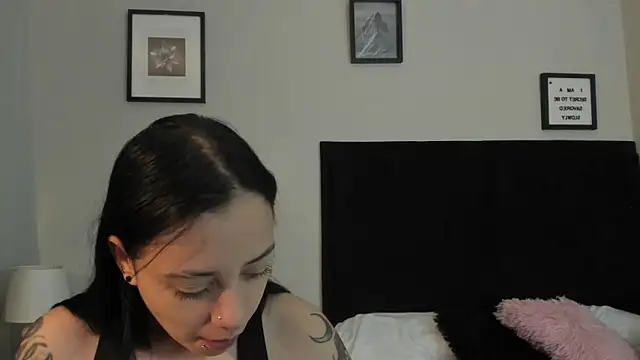 Snapshot of sabbrand0111 chatting on March 4, 2026, 7:32 pm sabbrand0111 online show from March 4, 2026, 7:32 pm