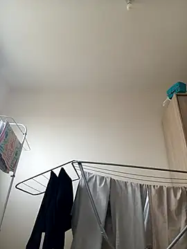 Snapshot of thom7246 chatting on February 19, 2026, 11:18 am thom7246 online show from February 19, 2026, 11:18 am