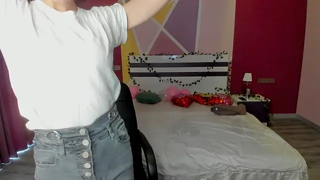 Snapshot of LizaMarvells chatting on February 20, 2026, 7:21 am LizaMarvells online show from February 20, 2026, 7:21 am