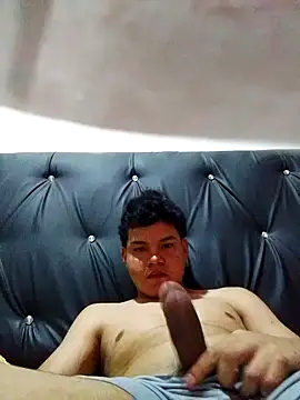 osito19cm online show from February 19, 2026, 2:30 am