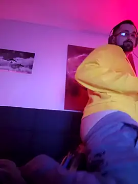 LargeLith online show from February 26, 2026, 12:32 am