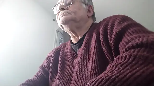 Vieux pervert online show from February 27, 2026, 8:47 am