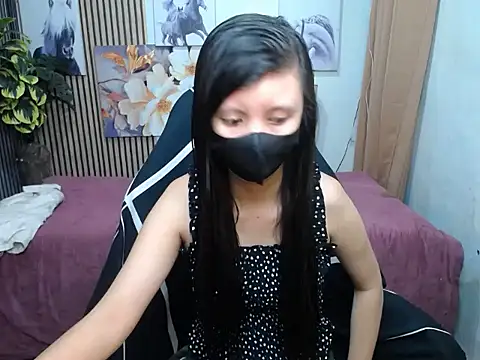 Snapshot of lady_moon09 chatting on February 20, 2026, 7:54 am lady moon09 online show from February 20, 2026, 7:54 am