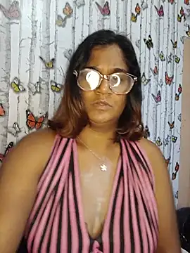 indianstrawberrylips4u online show from June 16, 2026, 5:51 am