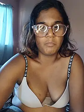 indianstrawberrylips4u online show from July 1, 2026, 1:33 pm