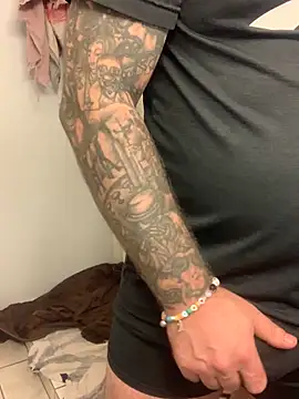 cruising-land online show from February 18, 2026, 1:14 am