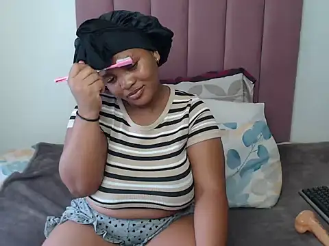 Snapshot of MsSexyAi chatting on March 2, 2026, 12:56 pm MsSexyAi online show from March 2, 2026, 12:56 pm