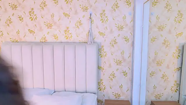 Alicie Wonders online show from February 24, 2026, 3:18 am