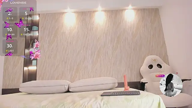 Snapshot of alina_hart chatting on March 17, 2026, 3:31 am alina hart online show from March 17, 2026, 3:31 am