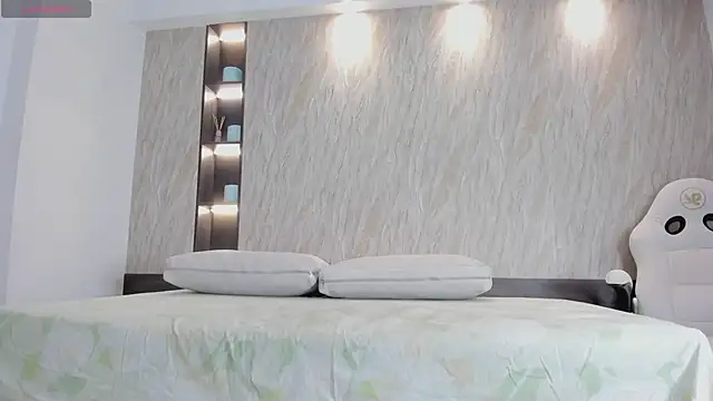 Snapshot of alina_hart chatting on March 16, 2026, 3:03 am alina hart online show from March 16, 2026, 3:03 am