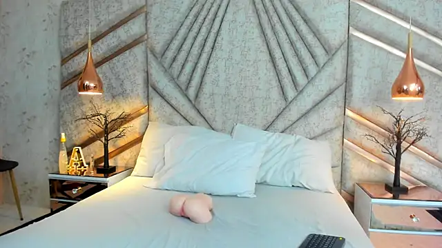 LuckySammer online show from March 1, 2026, 1:55 pm