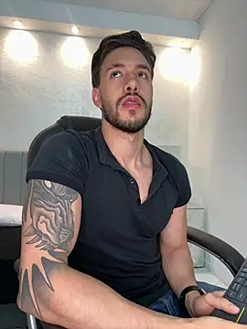 Snapshot of evans_campbell1 chatting on February 25, 2026, 11:26 pm evans campbell1 online show from February 25, 2026, 11:26 pm