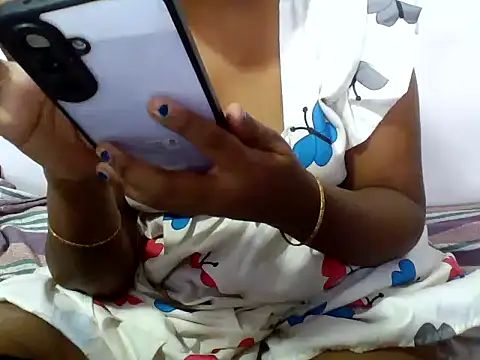 Angel honeybear 143 online show from June 13, 2026, 7:17 am