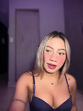 Snapshot of Dulce_Sofi_ chatting on March 21, 2026, 8:02 pm Dulce Sofi online show from March 21, 2026, 8:02 pm