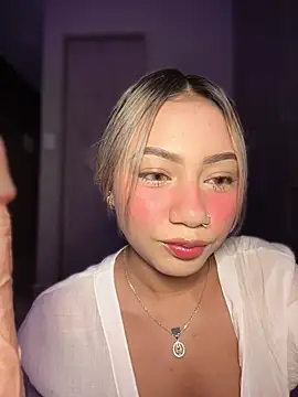 Snapshot of Dulce_Sofi_ chatting on March 22, 2026, 7:59 pm Dulce Sofi online show from March 22, 2026, 7:59 pm