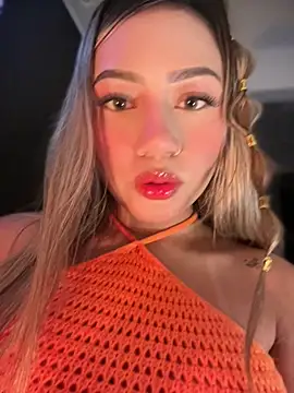 Snapshot of Dulce_Sofi_ chatting on April 9, 2026, 11:33 pm Dulce Sofi online show from April 9, 2026, 11:33 pm