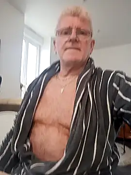 olivbisoumis online show from February 18, 2026, 8:11 am