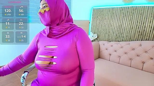 Snapshot of Nadia_Privee chatting on February 21, 2026, 9:17 pm Nadia Privee online show from February 21, 2026, 9:17 pm