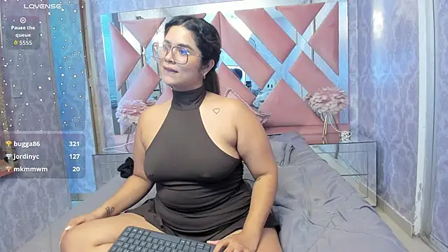 liz ariza4u online show from April 1, 2026, 1:41 pm