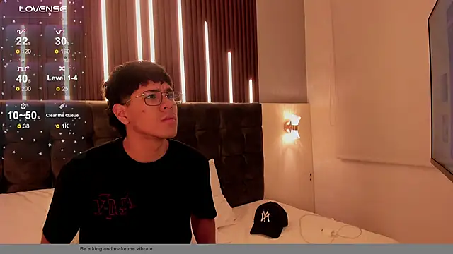 Snapshot of Daviid18__ chatting on February 24, 2026, 11:44 am Daviid18 online show from February 24, 2026, 11:44 am