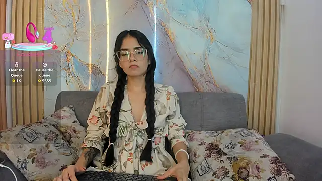 Carolina pm online show from April 8, 2026, 10:44 pm