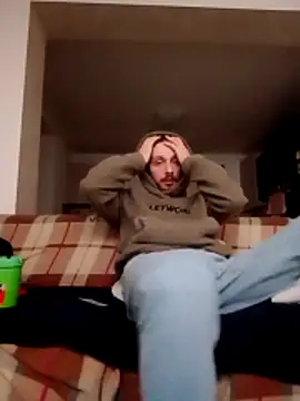 Snapshot of Magikmike94 chatting on February 18, 2026, 1:14 am Magikmike94 online show from February 18, 2026, 1:14 am