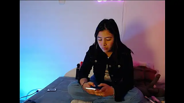 Snapshot of Ele_Enchanted chatting on February 25, 2026, 1:44 pm Ele Enchanted online show from February 25, 2026, 1:44 pm