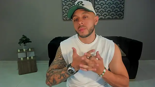 Snapshot of Daniel_kingx chatting on February 18, 2026, 1:07 pm Daniel kingx online show from February 18, 2026, 1:07 pm