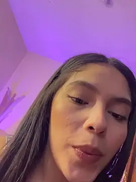 Snapshot of haily_babe chatting on July 6, 2026, 8:33 pm haily babe online show from July 6, 2026, 8:33 pm
