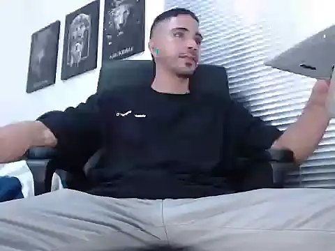 Snapshot of Kratoswolf chatting on March 28, 2026, 6:20 pm Kratoswolf online show from March 28, 2026, 6:20 pm