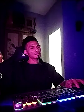 UcEng Lab online show from March 11, 2026, 5:40 pm