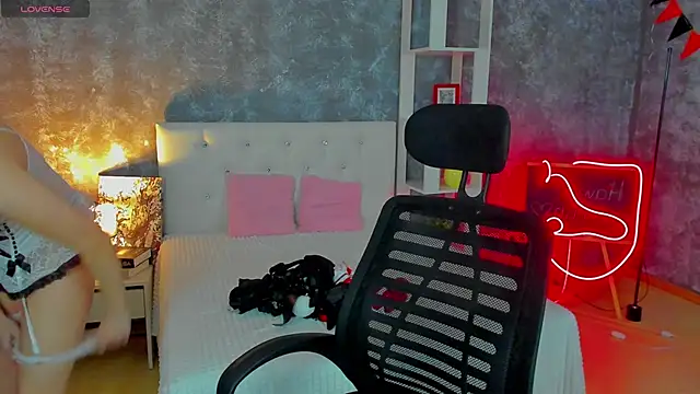 Snapshot of tina_xx_tina chatting on April 7, 2026, 1:29 am tina xx tina online show from April 7, 2026, 1:29 am