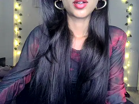 SIKSHA SINGH online show from June 11, 2026, 12:32 am