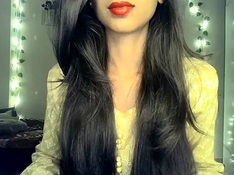 SIKSHA SINGH online show from April 1, 2026, 4:37 pm