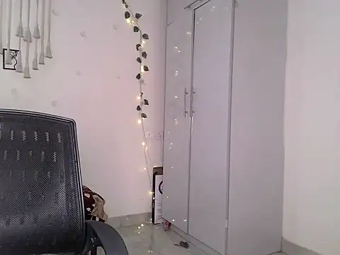 SIKSHA SINGH online show from July 22, 2026, 5:59 pm