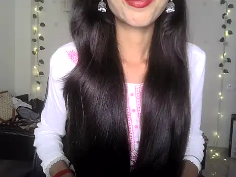 SIKSHA SINGH online show from July 26, 2026, 6:42 am