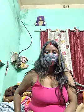 Snapshot of Saxycouple69 chatting on February 27, 2026, 5:57 pm Saxycouple69 online show from February 27, 2026, 5:57 pm