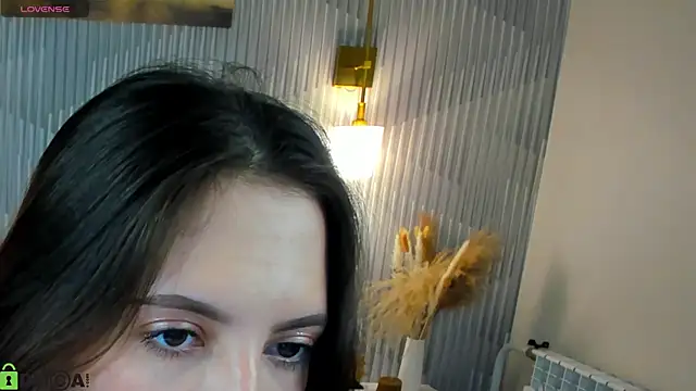 elise robbie online show from March 26, 2026, 1:04 am