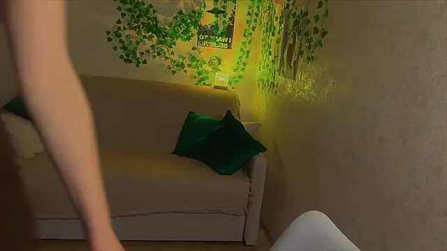 rinamandarina online show from February 28, 2026, 5:23 pm