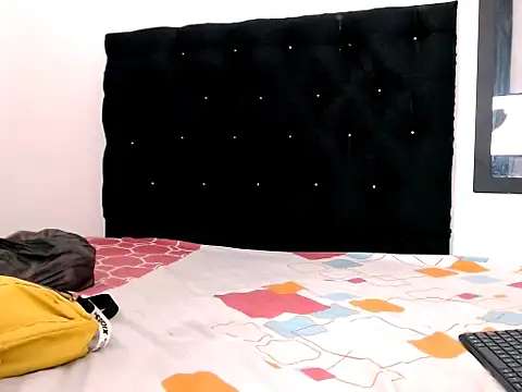 Snapshot of JessikaHoot chatting on April 8, 2026, 2:07 pm JessikaHoot online show from April 8, 2026, 2:07 pm