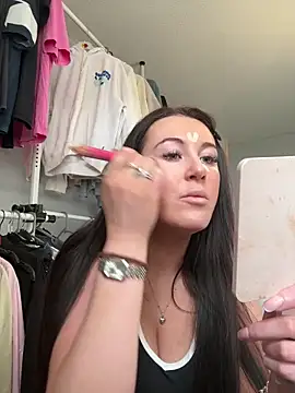 Snapshot of PinkVelvetx chatting on February 24, 2026, 1:34 pm PinkVelvetx online show from February 24, 2026, 1:34 pm