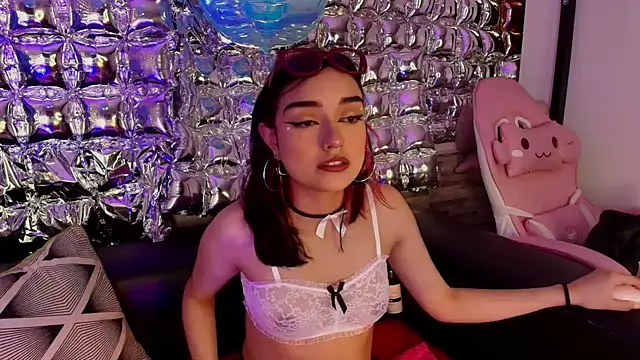 lala cherry online show from March 26, 2026, 8:18 pm