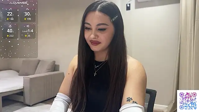 Sweet BerryBabe online show from June 13, 2026, 11:45 pm