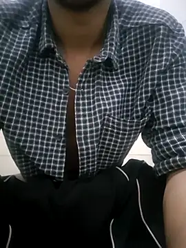 peanutbutteater online show from March 22, 2026, 10:06 am