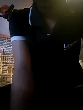 peanutbutteater online show from March 3, 2026, 8:43 am