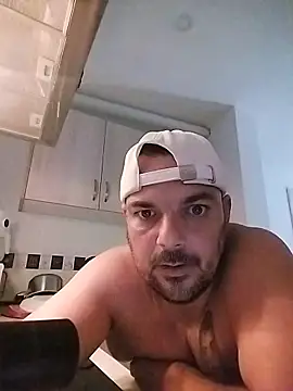 morenitoymorena online show from April 10, 2026, 2:24 pm