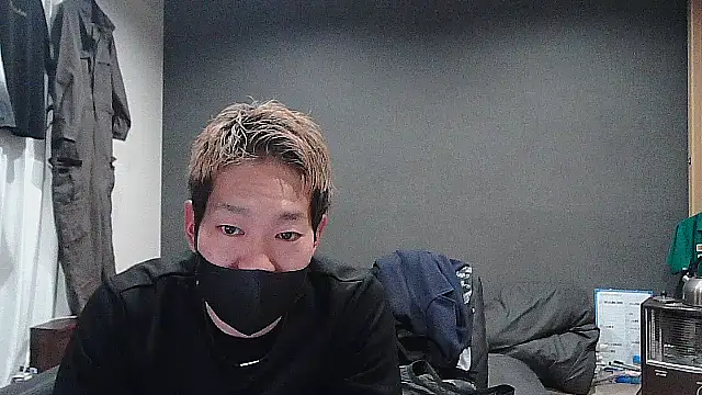 Snapshot of ryuaaaaa chatting on March 4, 2026, 5:31 pm ryuaaaaa online show from March 4, 2026, 5:31 pm