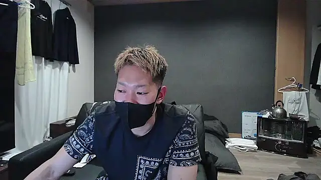 Snapshot of ryuaaaaa chatting on March 12, 2026, 5:06 pm ryuaaaaa online show from March 12, 2026, 5:06 pm