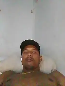 blackhot22c online show from July 9, 2026, 6:51 pm